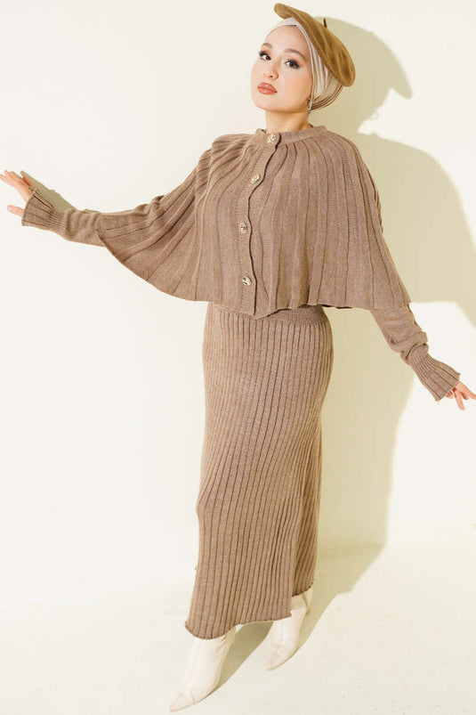 طقم فستان محبوك بأزرار، لون المنك