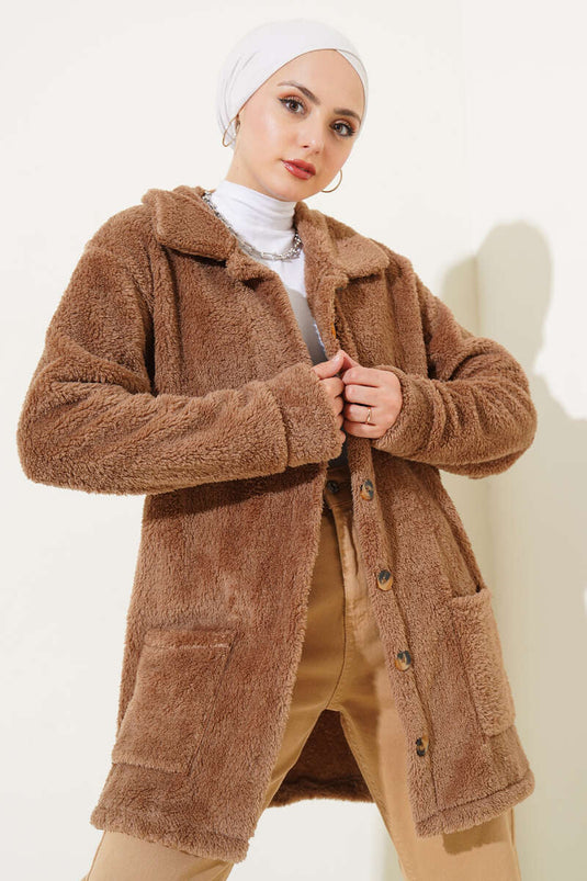 كارديجان مخملي بأزرار بني