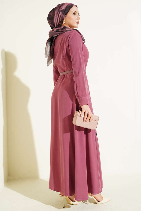 Robe plissée ceinturée à boutons couleur rose fané