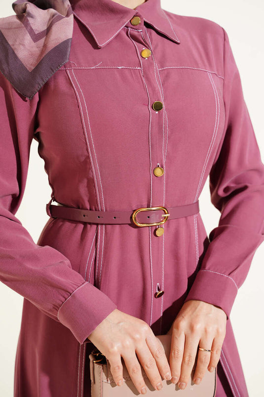 Robe plissée ceinturée à boutons couleur rose fané