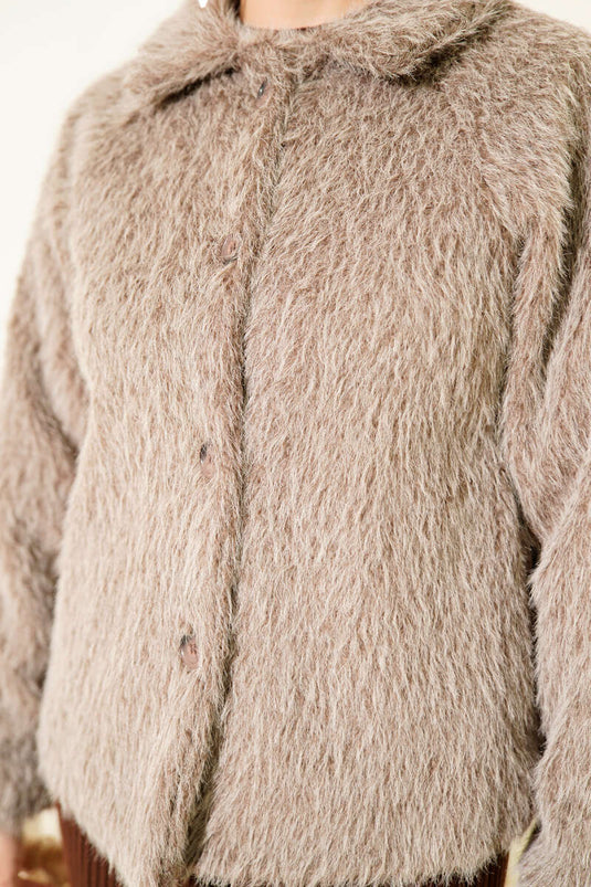 Veste courte boutonnée en vison à barbe