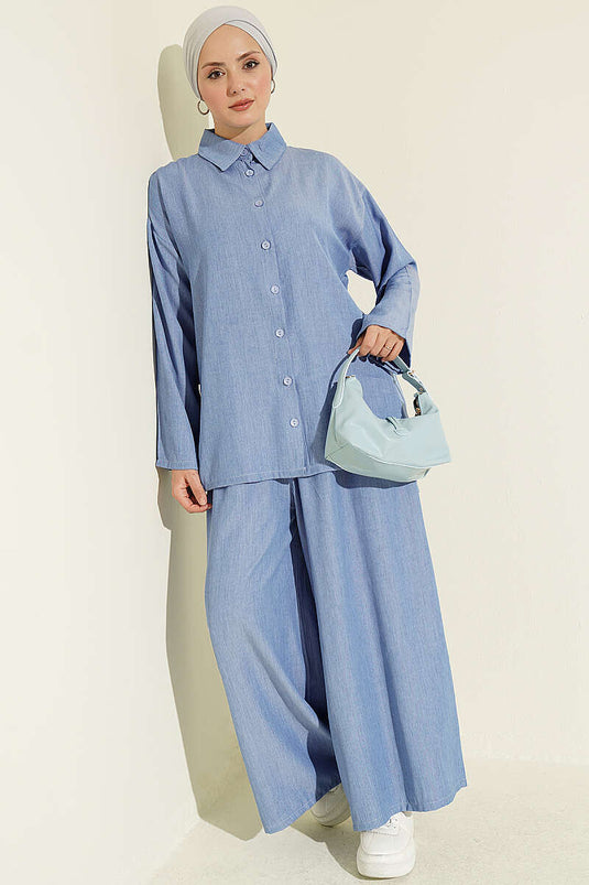 Completo Due Pezzi Con Bottoni In Blu