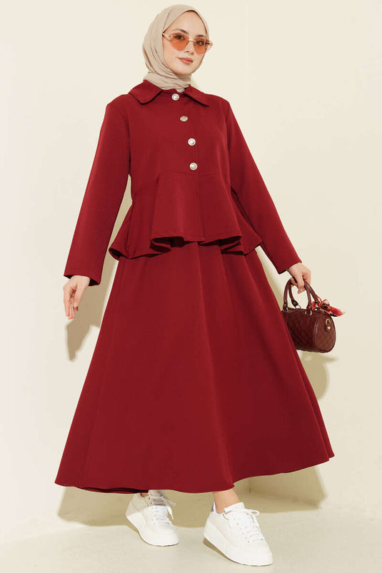 Ensemble Deux Pièces Bordeaux avec Blouse à Volants Boutonnée et Jupe