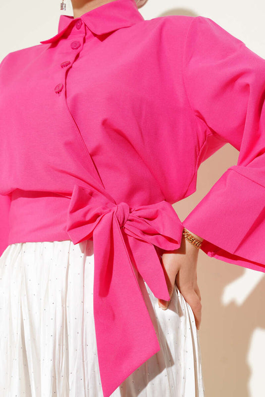 قميص قصير بأزرار ورباط جانبي باللون الفوشيا