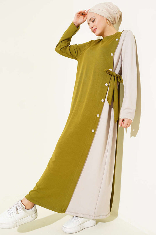 Robe à col rond et nœuds latéraux boutonnés vert olive