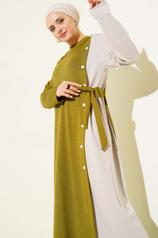 Robe à col rond et nœuds latéraux boutonnés vert olive