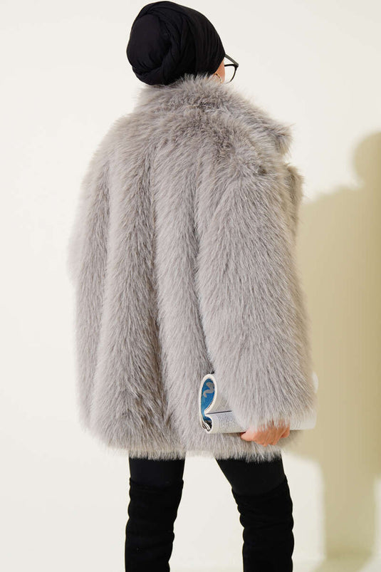 فرو رمادي مبطن بدون أزرار