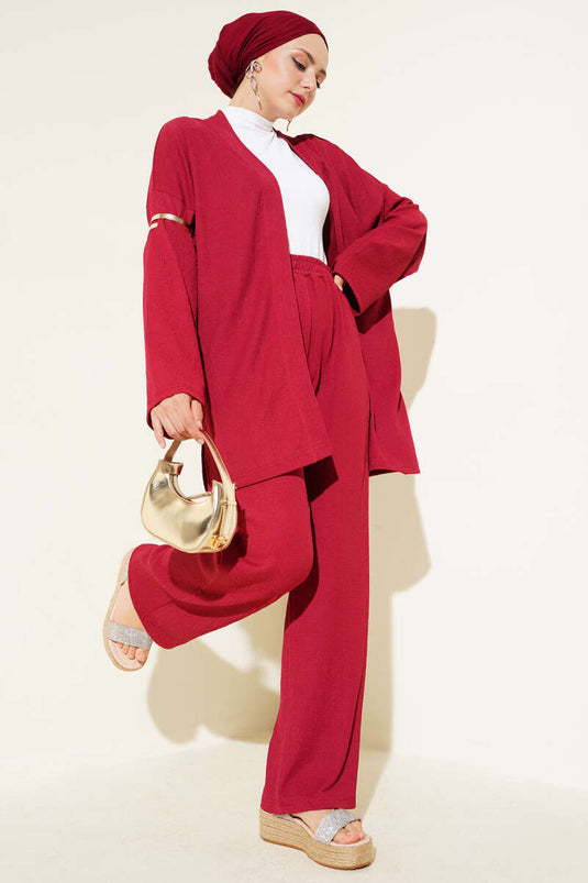 Zweiteiliges Kimono-Set aus Crêpe mit niedrigem Schulterbereich, burgunderrot