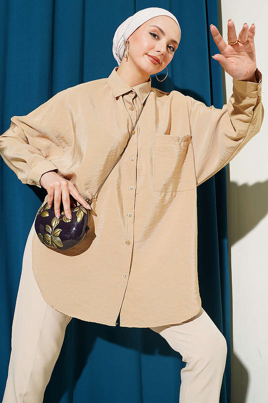 Chemise à épaule basse avec une poche, beige sable