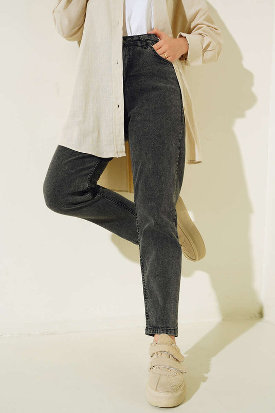 سروال بويفريند بوندي المستقيم للثلج باللون الأسود