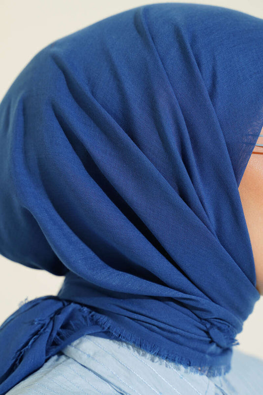 وشاح قطني فلّامو أزرق