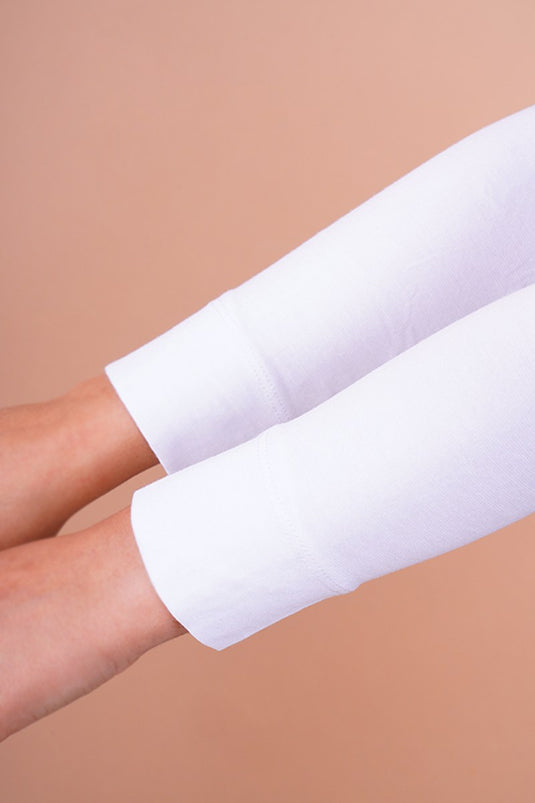Schlichtes Modell Weißes Hijab-Top