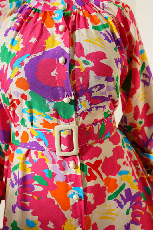 Ebru Desenli Kemerli Düğmeli Elbise Fuşya