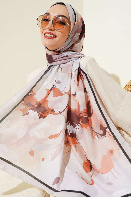 شال ناعم بنقشة زهور رخامية باللون البيج