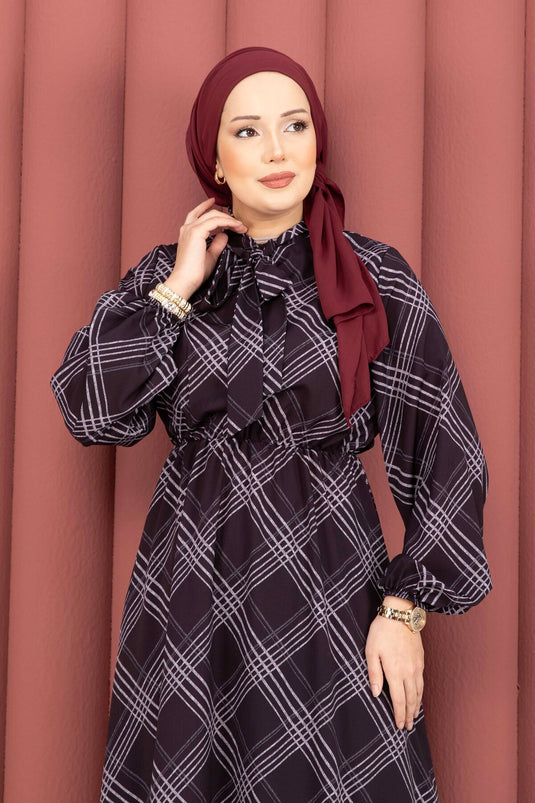 Checked Pattern Gathered Waist Modest Dress Black