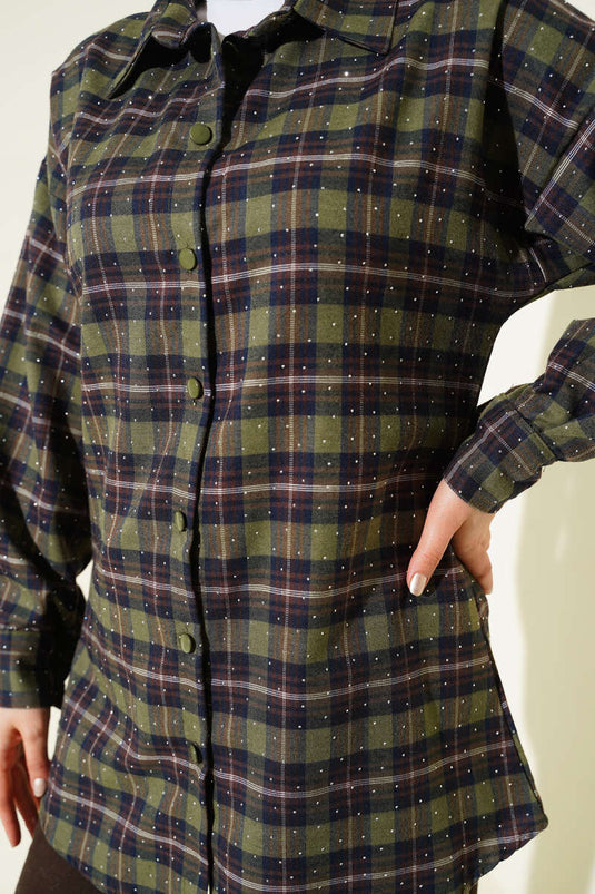 قميص مزخرف بحجارة من إيكوزي باللون الزيتوني