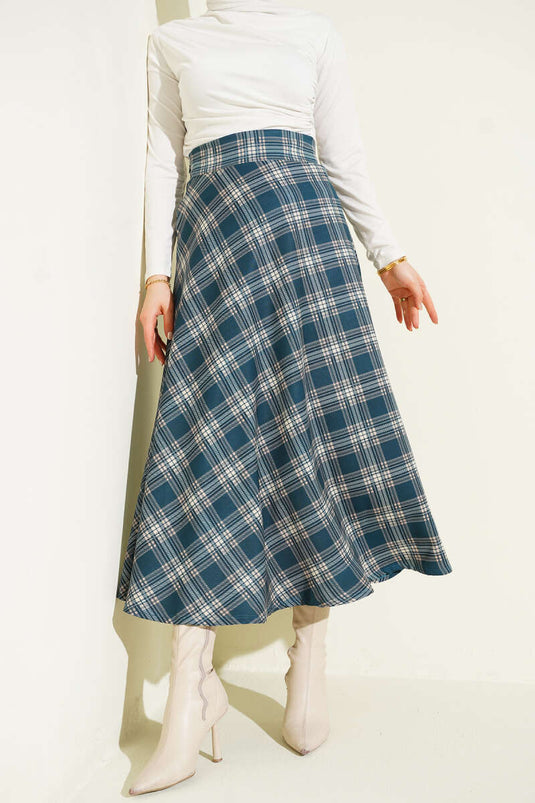 تنورة بخصر بسحاب ونقشة إيكوزي باللون النيلي