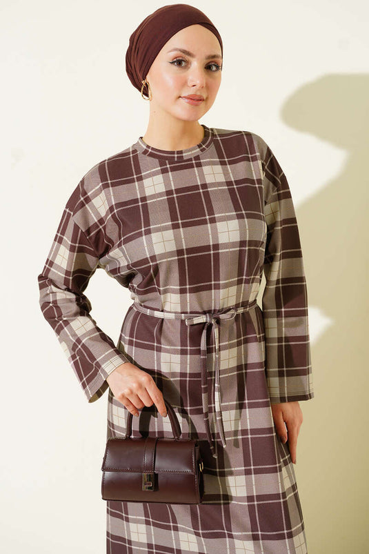 فستان بحزام من الخيط إيكوسيلي بني