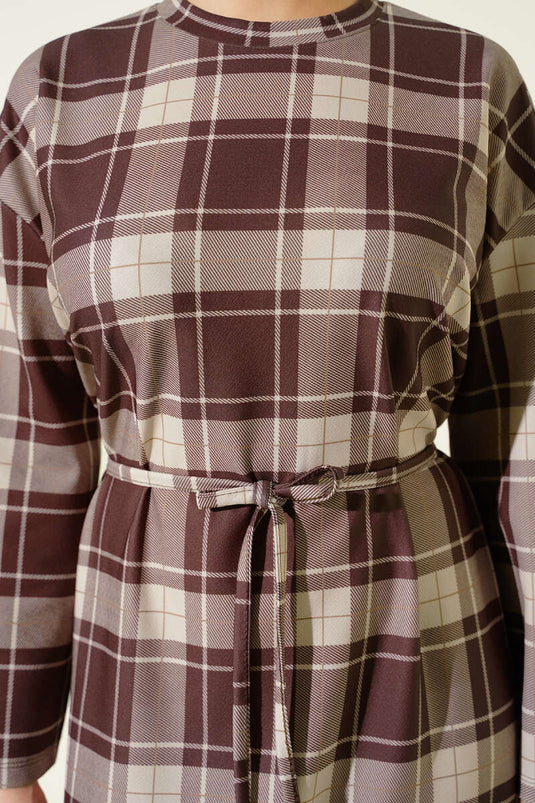 فستان بحزام من الخيط إيكوسيلي بني