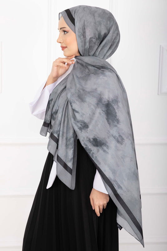 سلسلة الأوشحة ذات النقوش الأنيقة باللون الرمادي