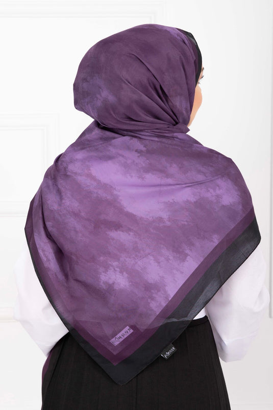 سلسلة الأوشحة المزخرفة الأنيقة باللون البنفسجي