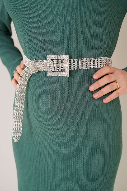 Dünner Silbergürtel mit Diamanten