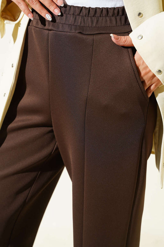 Pantalon en tissu scuba avec fente à l'ourlet Marron