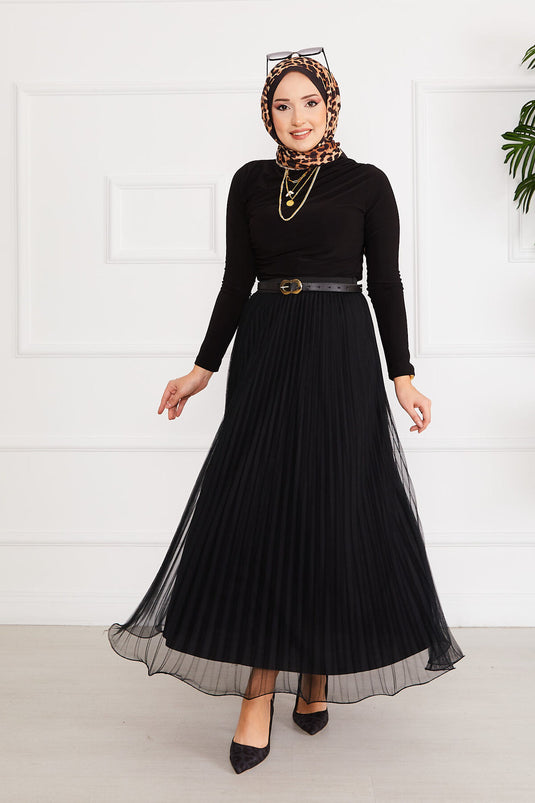 تنورة منفوشة من التول للحجاب باللون الأسود