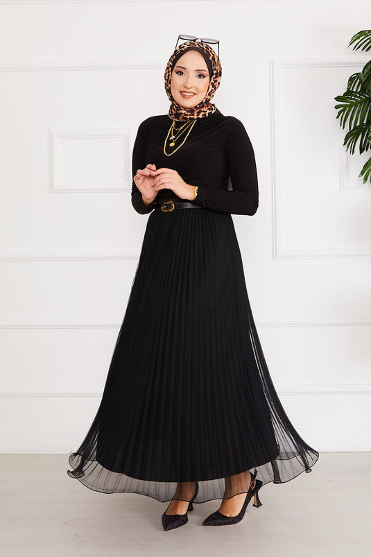 تنورة منفوشة من التول للحجاب باللون الأسود