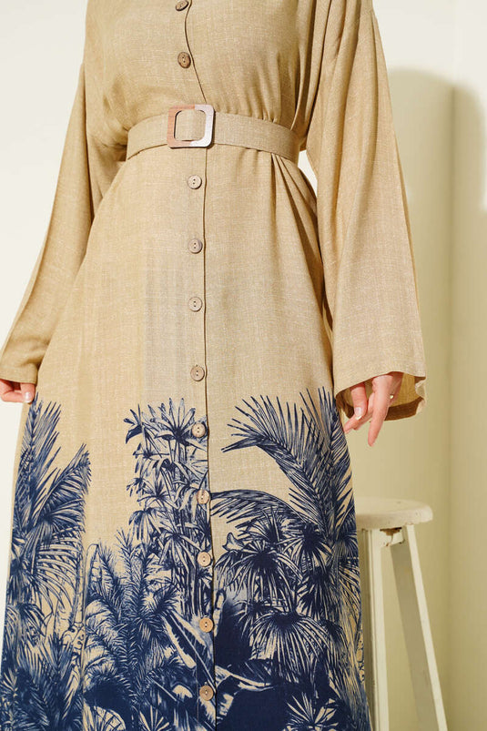 فستان أزرق داكن بأزرار مع حاشية منقوشة