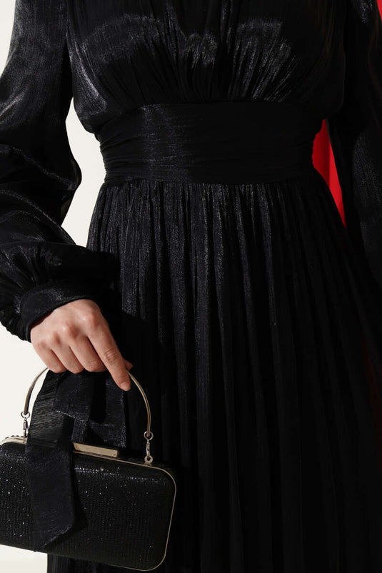 Abendkleid mit gerafftem, volanter Saum, Schwarz