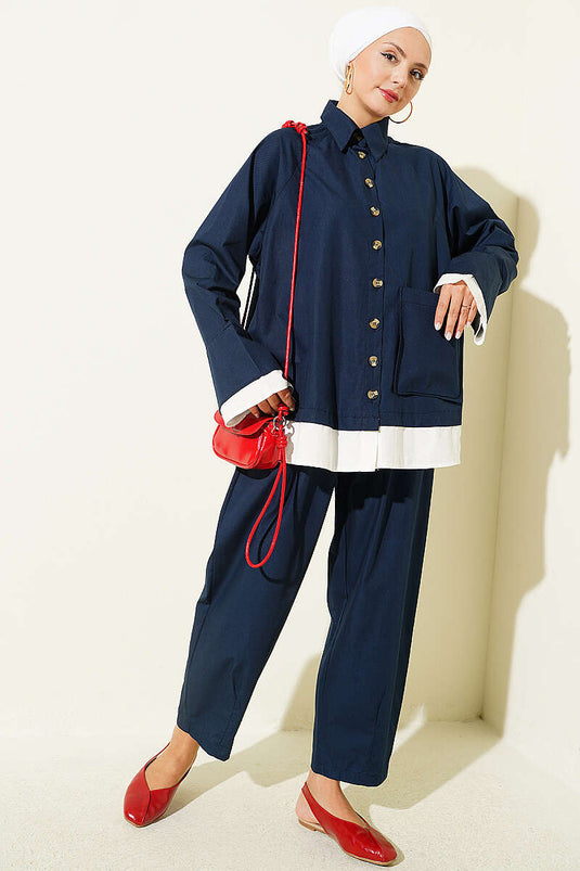 Ensemble Deux Pièces Bleu Marine Avec Ourlet De Jupe