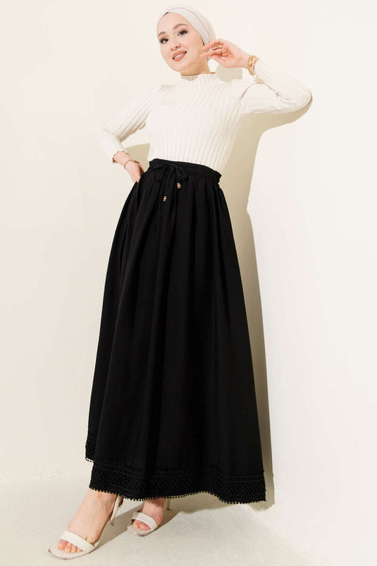 Rokzoom met kantuitloop, uitlopende rok, zwart