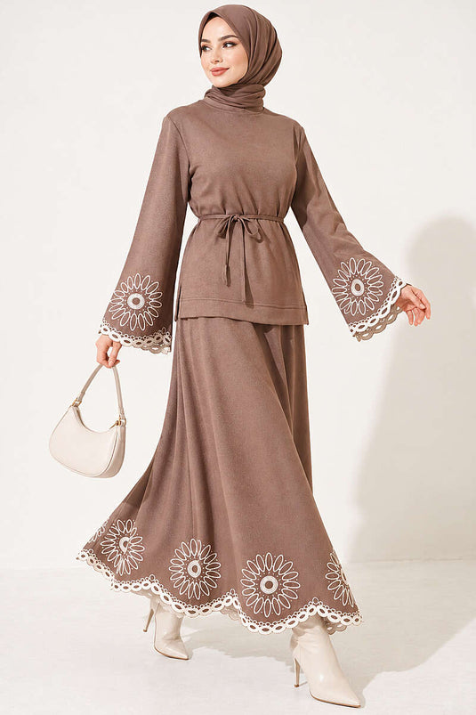 Embroidered Hem And Ankle Details Skirt Suit In Mink