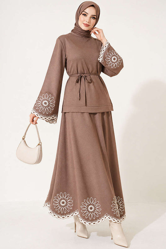 Embroidered Hem And Ankle Details Skirt Suit In Mink