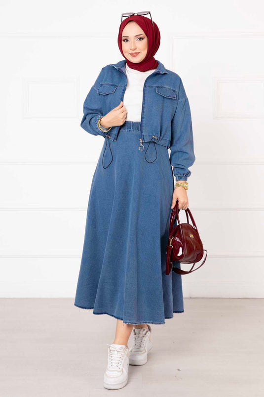Costume en jean avec jupe bleu clair