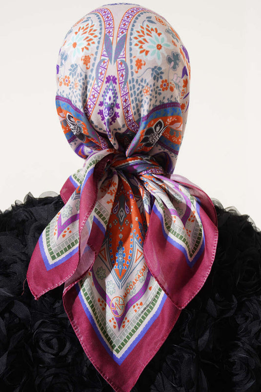 Foulard doux ethnique à fleurs couleur grenade