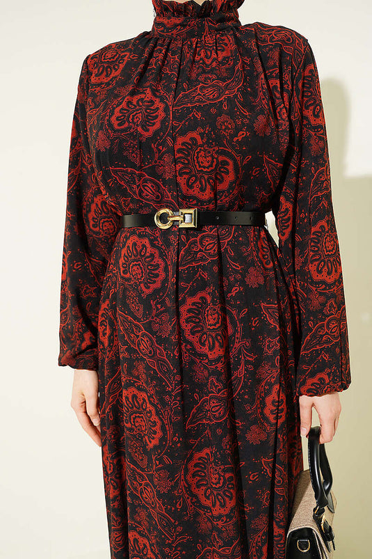 Robe à volants avec ceinture et motif ethnique couleur brique