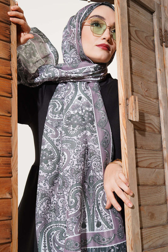 شال منقوش بنقشة عرقية من المنك الكاكي