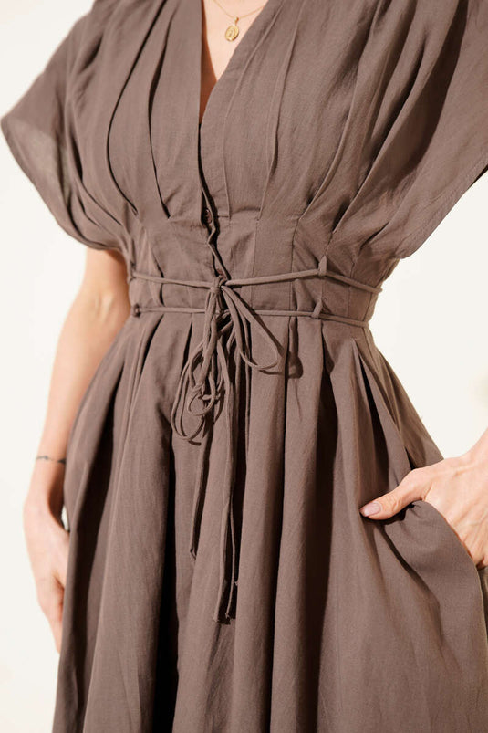 فستان فاكر كول بحبل بني