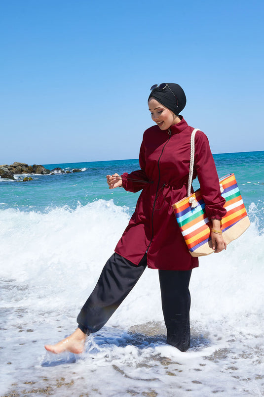 Maillot de bain modeste à fermeture éclair rouge bordeaux