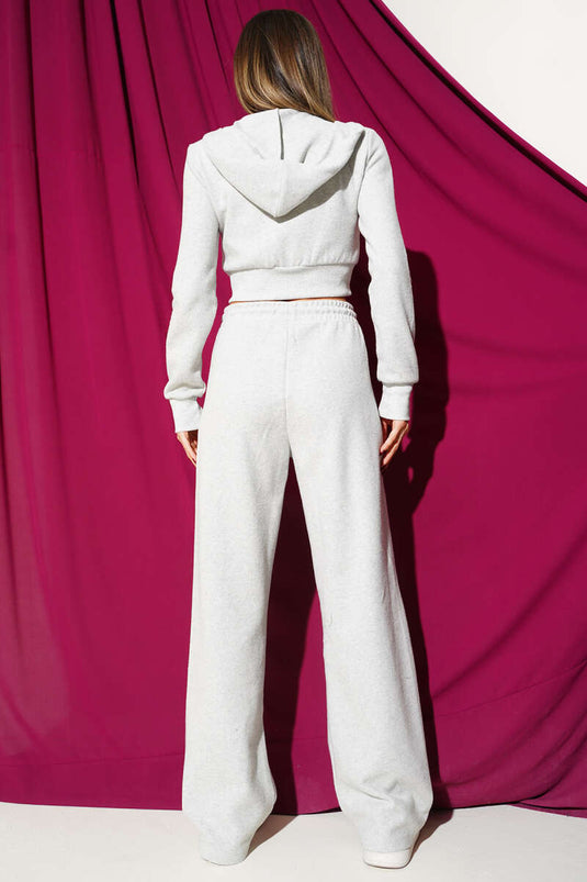 طقم مزدوج من سترة قصيرة بسحاب باللون الرمادي