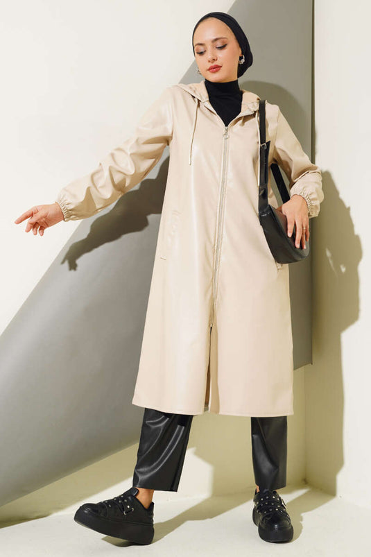 قبعة جلدية بغطاء للرأس بسحاب باللون البيج