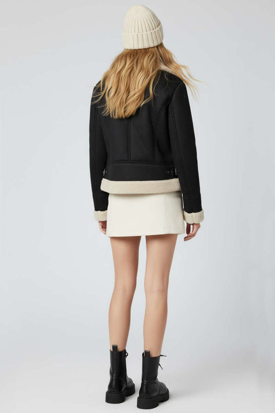 Giacca corta in pelle scamosciata con cerniera, nera