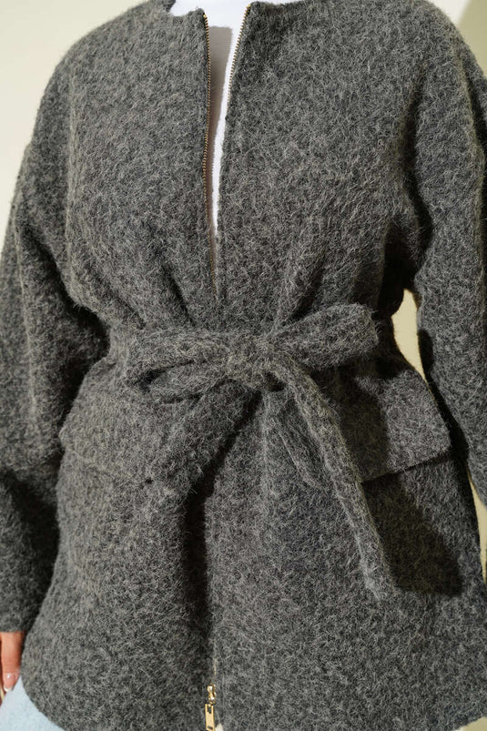 جاكيت من اللباد بسحاب وحزام رمادي