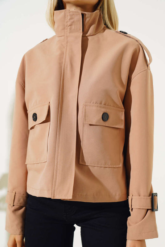 Fermuarlı Omuz Apoletli Kısa Ceket Camel