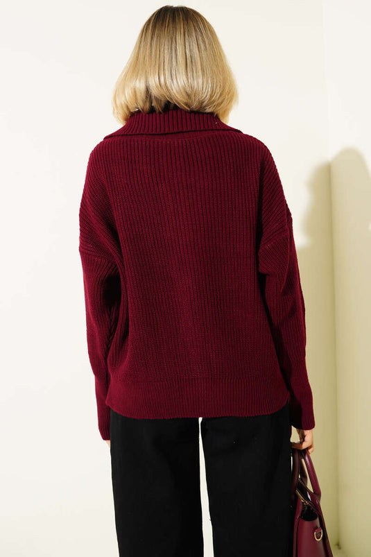 Burgunderfarbene Strickjacke mit Reißverschluss und Rippstrick