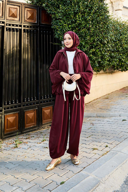 بدلة كاجوال من قطعتين بأكمام خفاش وسحاب، لون عنابي