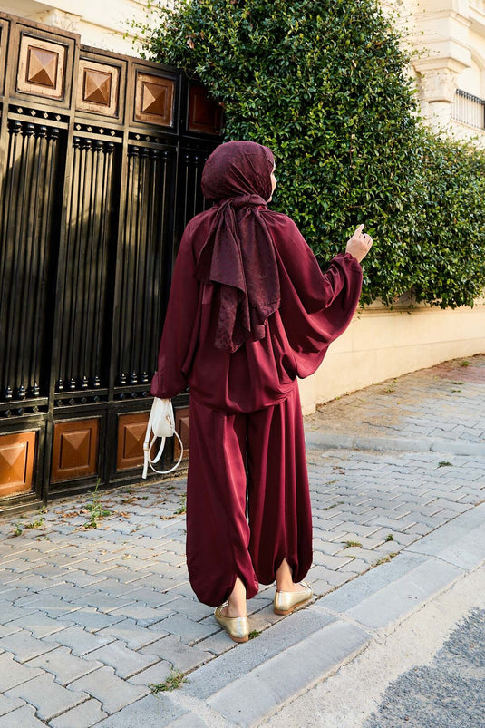 بدلة كاجوال من قطعتين بأكمام خفاش وسحاب، لون عنابي