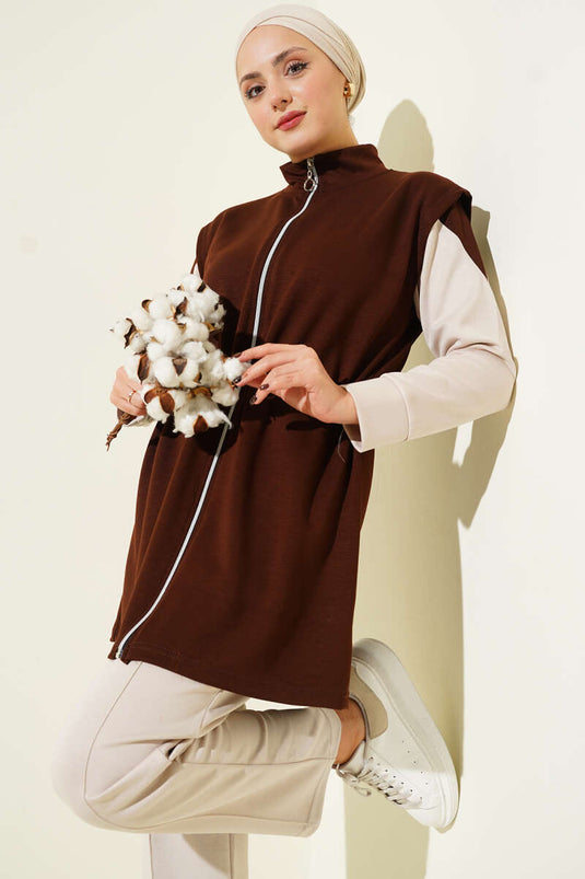 Ensemble trois pièces Loisha avec gilet zippé, couleur café